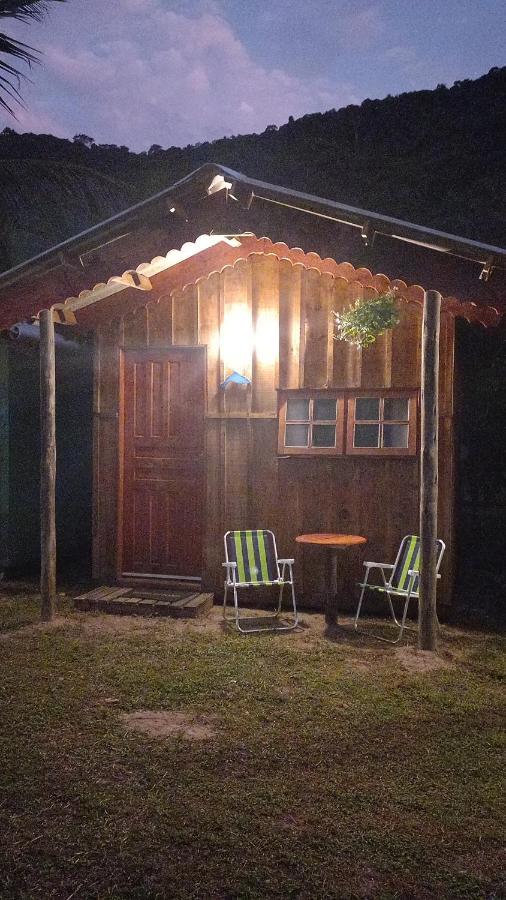 Piratas Cabanas Camping Bar 帕拉蒂-米林 外观 照片