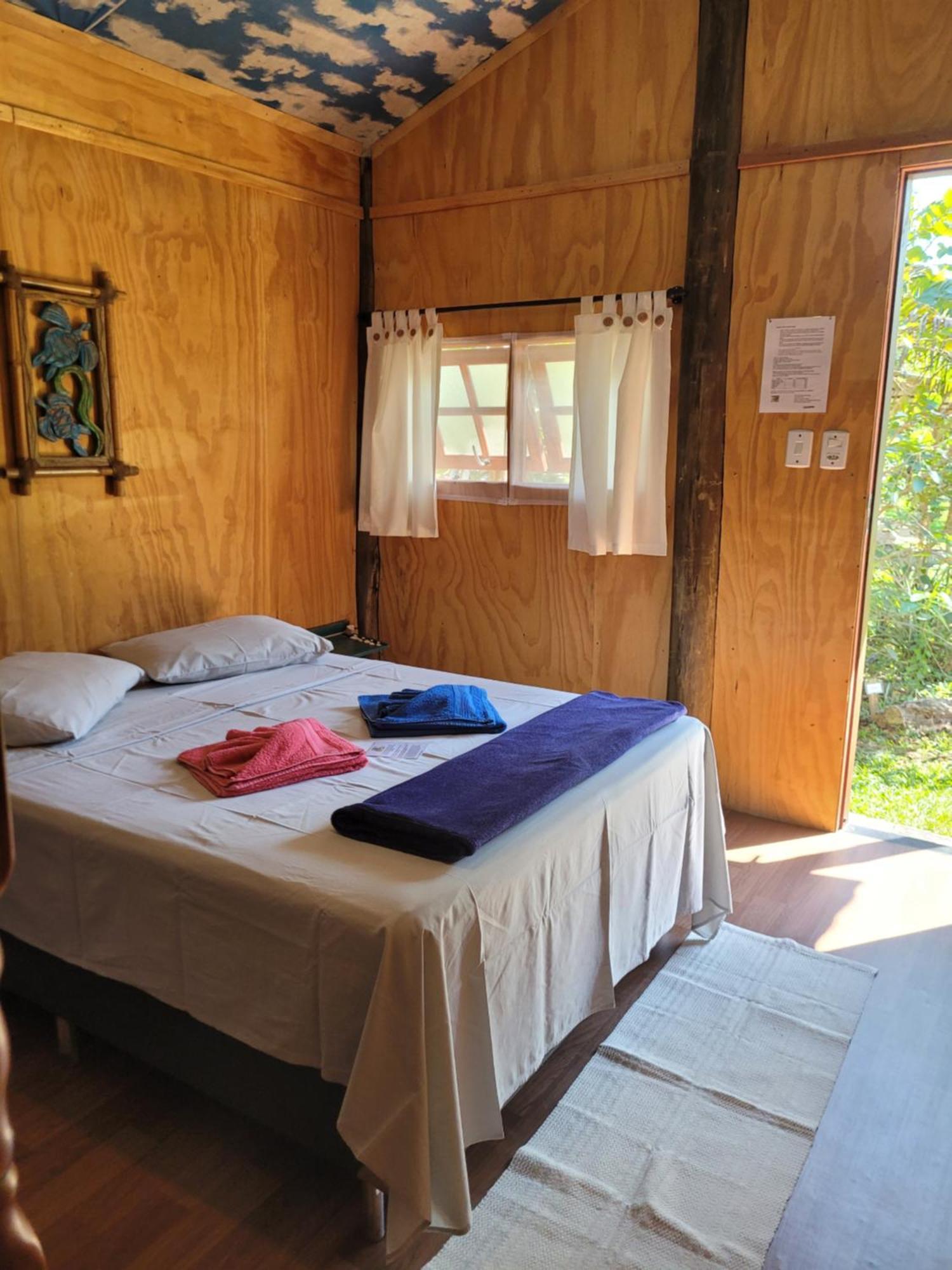 Piratas Cabanas Camping Bar 帕拉蒂-米林 外观 照片